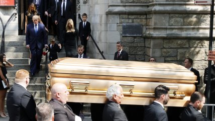   La familia Trump le da el último adiós a Ivana, la primera esposa del ex presidente 