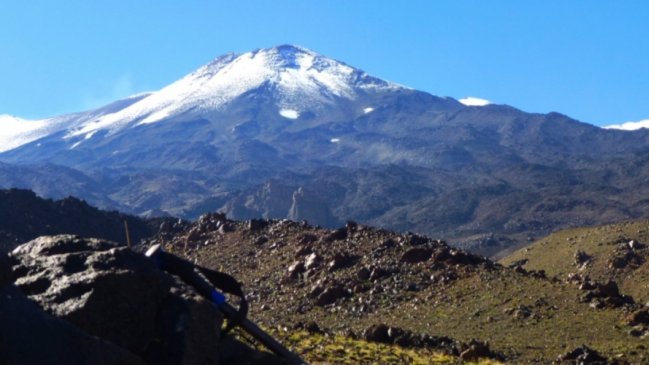   Volcán Tupungatito en la Región Metropolitana registra 