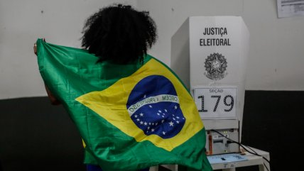  Brasileños en Chile tuvieron miradas dispares tras la victoria de Lula en las elecciones  