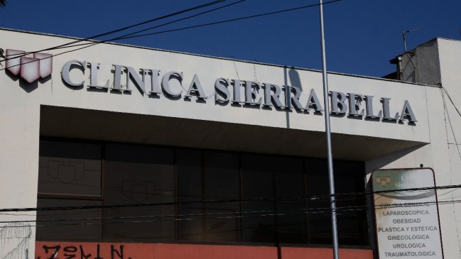   Acusan a exabogado de Clínica Sierra Bella de gastar 1.800 millones en casino durante su arresto 