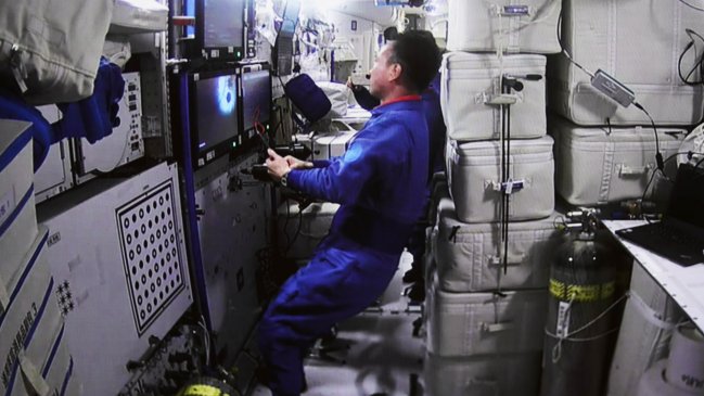   China desarrolla una nave espacial tripulada de siete asientos: 