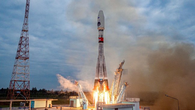   El Kremlin pierde la carrera espacial al estrellarse sonda rusa contra la Luna 