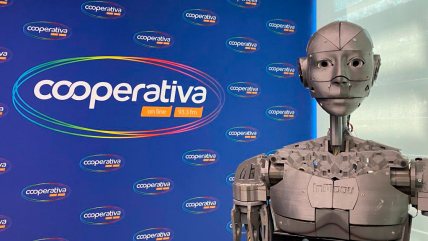   Atom, el robot humanoide chileno, se tomó Una Nueva Mañana 