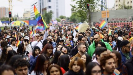  Santiago Parade: Más de 100 mil personas marchan por la Alameda  