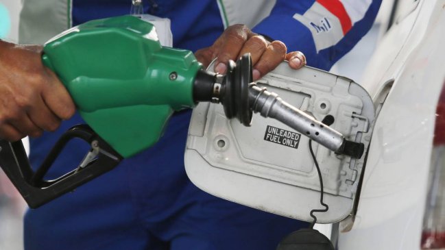  Precio de las bencinas tendrá una importante baja esta semana  