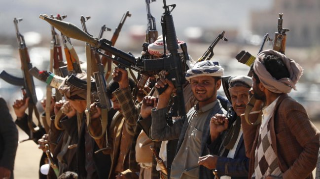   Hutíes confirman 18 ataques de EEUU y Reino Unido en las últimas horas y prometen 