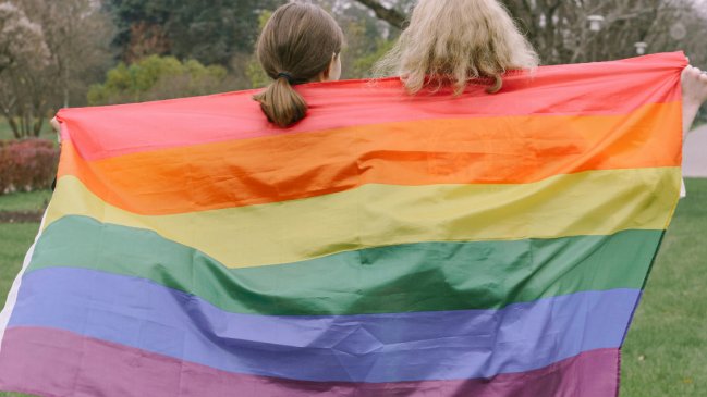  Grecia aprobó el matrimonio homosexual y la adopción homoparental  