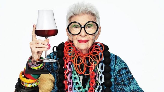   Fallece Iris Apfel a los 102 años: Adiós a una figura de la moda y el diseño 