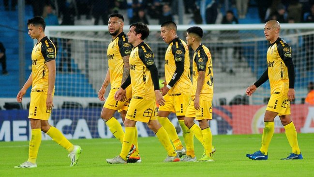   Coquimbo Unido fue goleado por Racing y quedó eliminado de la Copa Sudamericana 