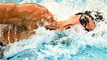   Michael Phelps sumó su tercer oro y nuevo récord mundial en Beijing 