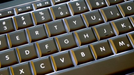 Pedro Arellano: El exceso de publicidad en internet es un problema