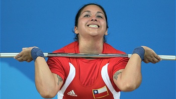   Chilena Elizabeth Poblete levantó 197 kilos en su paso por Beijing 