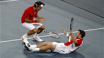   Roger Federer se cobró revancha y se colgó la medalla de oro en dobles 