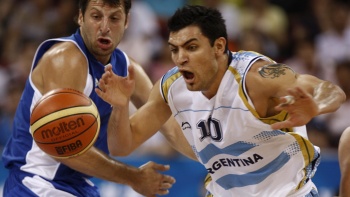   Argentina dejó atrás a Grecia y va por el 