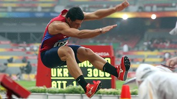   Gonzalo Barroilhet terminó en lugares secundarios tras primer día del decatlón 