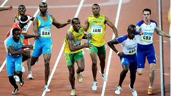   Jamaica y Bolt deleitaron con récord del mundo en la posta 4x100 