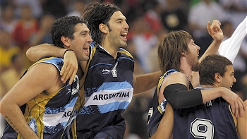   Argentina salvó el honor en el baloncesto al quedarse con el bronce en Beijing 