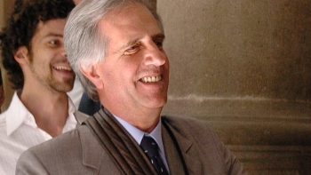 Tabaré Vázquez renunció al Partido Socialista por críticas a su veto al aborto