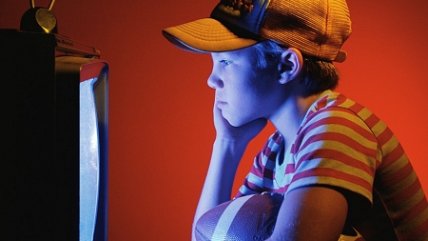   Doctora recomendó restringir acceso a publicidad a menores de 12 años 