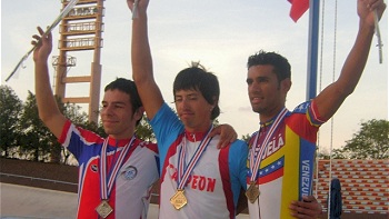 Ciclistas Antonio Cabrera y Luis Sepúlveda cerraron actuación 