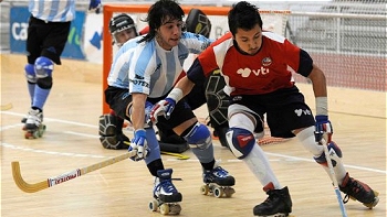   Chile debutó con una derrota ante la poderosa Argentina en el Mundial de hockey patín 