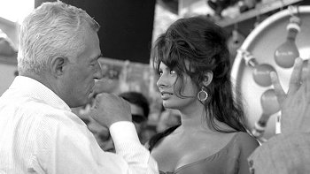 Sofía Loren cumplirá 75 años en hermetismo personal pero aún vigente en Hollywood