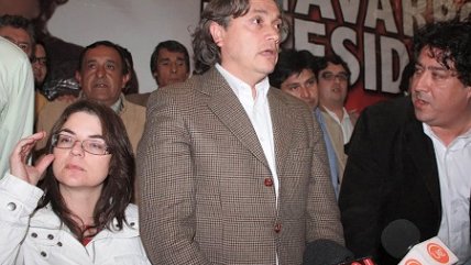 Navarro se bajó y entregó su apoyo a Enríquez-Ominami