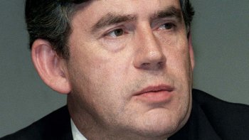 Gordon Brown insistió en que luchará por sacar al Reino Unido de la recesión