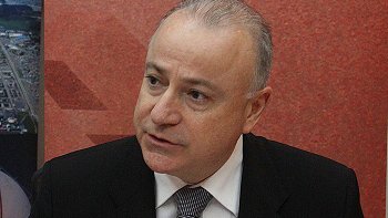 Ministro de Minería confirmó estudio en géiseres de El Tatio para evaluar daños