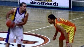 Rodrigo Espinoza vive un momento soñado en el baloncesto venezolano