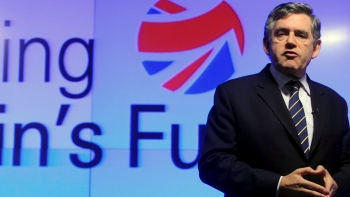 Brown devolverá casi 11 millones de pesos en asignaciones que gastó en limpieza y jardinería