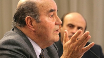 Contraloría detectó irregularidades en contratos entre subsecretaria de Guerra y empresa de Patricio Rojas