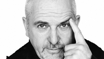 Peter Gabriel grabó versiones de temas de Radiohead, Lou Reed y Neil Young