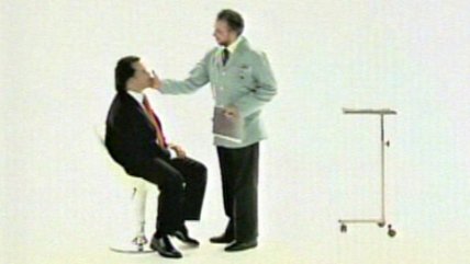   El humor fue la tónica del debut de la franja de Marco Enríquez-Ominami 