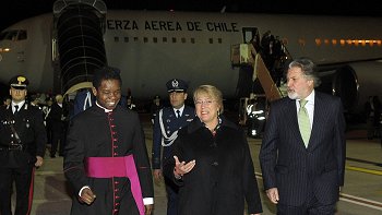   Bachelet llegó a Italia para reunirse el sábado con Benedicto XVI 