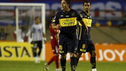 Daniel González con un impecable tiro libre le dio la victoria a Everton