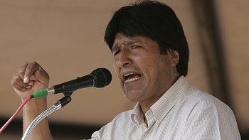 Evo Morales: Uribe es un agente de EE.UU. que vino a empantanar la Cumbre