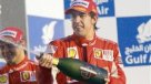 Fernando Alonso festeja su triunfo en el GP de Bahrein