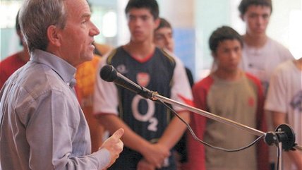 Gabriel Ruiz-Tagle se presentó ante los deportistas en el CAR