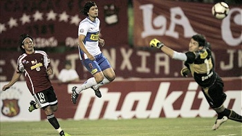 Universidad Católica conserva las esperanzas de clasificar a los octavos de final