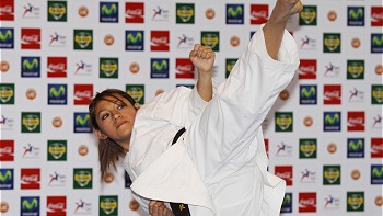   Karatecas chilenas golpearon fuerte en Medellín: Dos medallas de oro y una de plata 