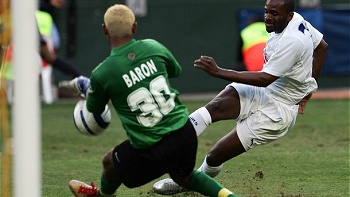 Sudáfrica también sufre en la cancha: perdió a uno de sus arqueros estelares