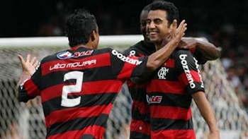 Claudio Maldonado será titular con Flamengo en duelo ante la UC