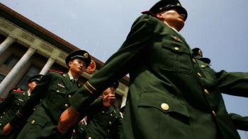 China y Cuba se comprometieron a reforzar sus lazos militares
