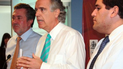 Ministro Morandé anunció medidas para comunicarse durante emergencias