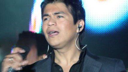 Américo sufrió robo en el velatorio de Lucho Barrios