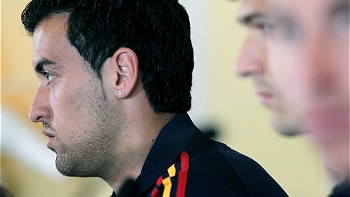 Sergio Busquets espera ser un digno reemplazante de Marcos Senna
