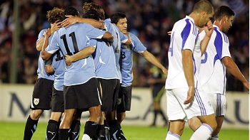 Victorino, Scotti y Fernández fueron ratificados en la lista mundialista de Uruguay