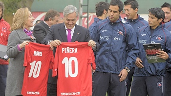 Piñera despidió a la selección chilena: 