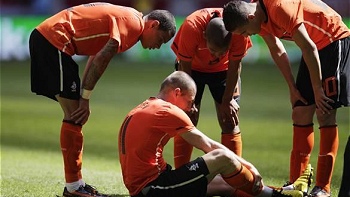 Arjen Robben quedó descartado para el debut de Holanda frente a Dinamarca